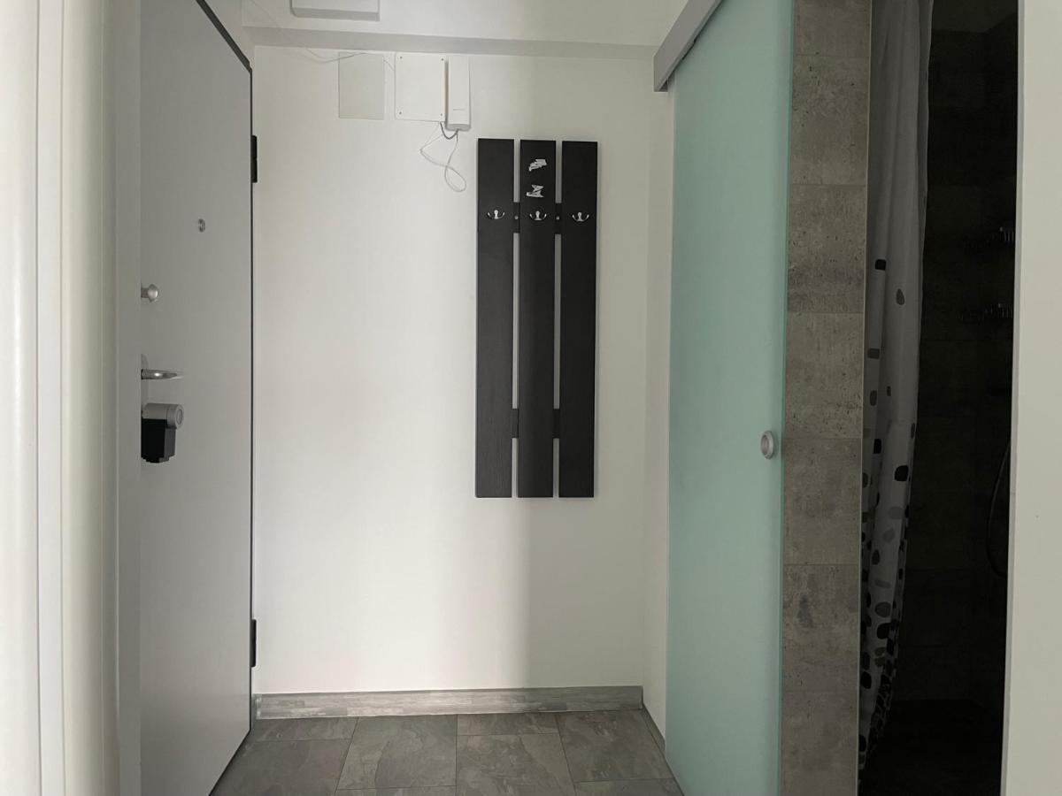 Cozy 2-Room Penthouse Lakeview W14 Boekarest Buitenkant foto