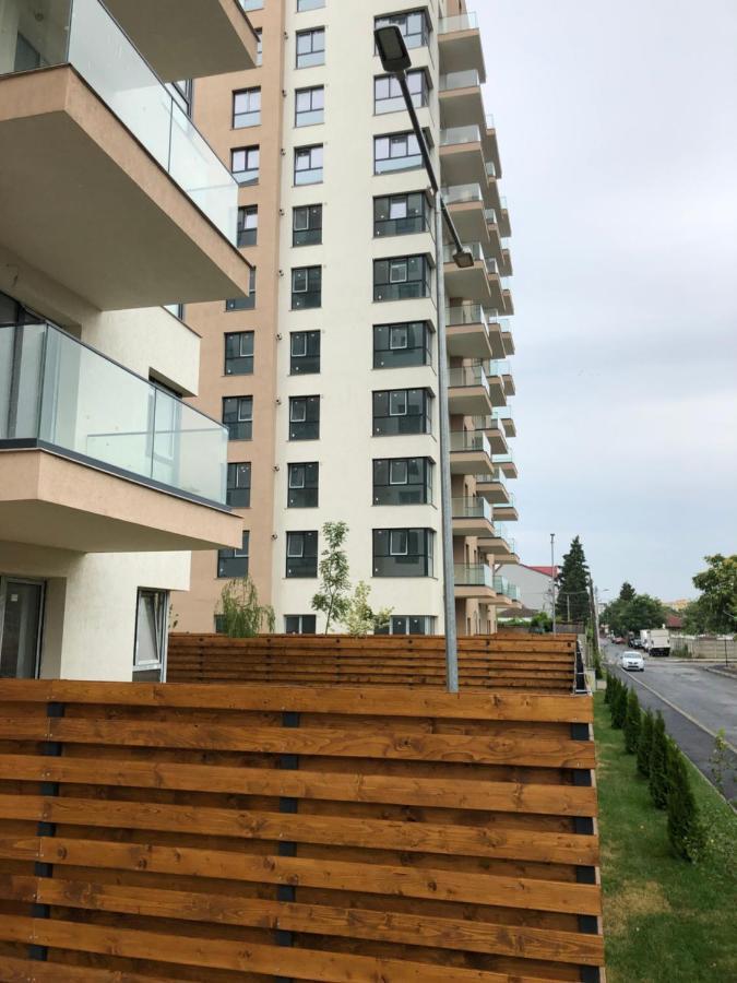 Cozy 2-Room Penthouse Lakeview W14 Boekarest Buitenkant foto